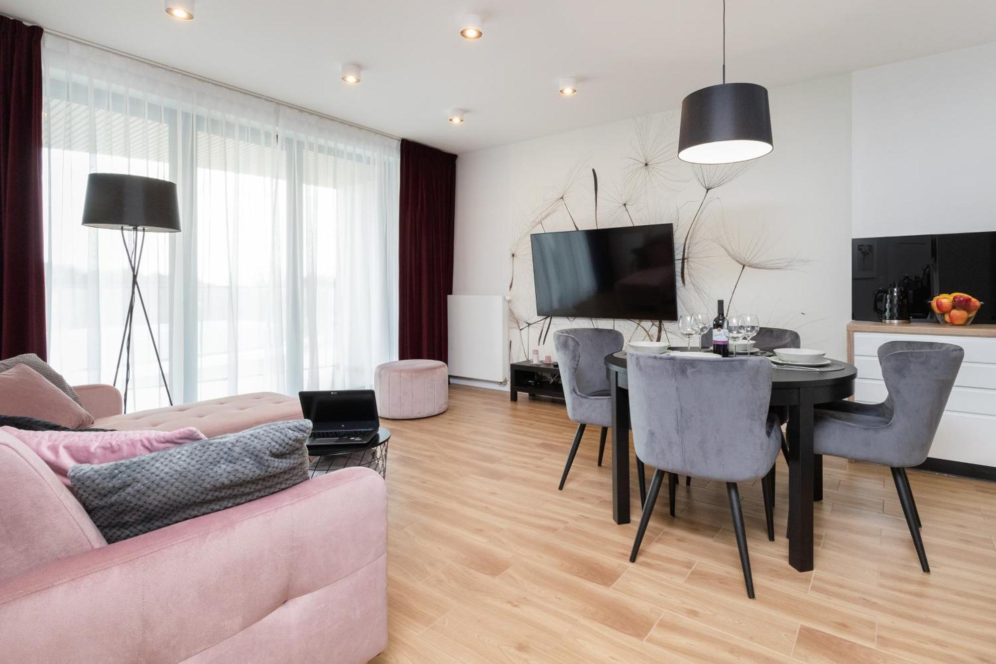 Tarasy Baltyku Piekny Parking & Duzy Balkon By Renters Prestige Huoneisto